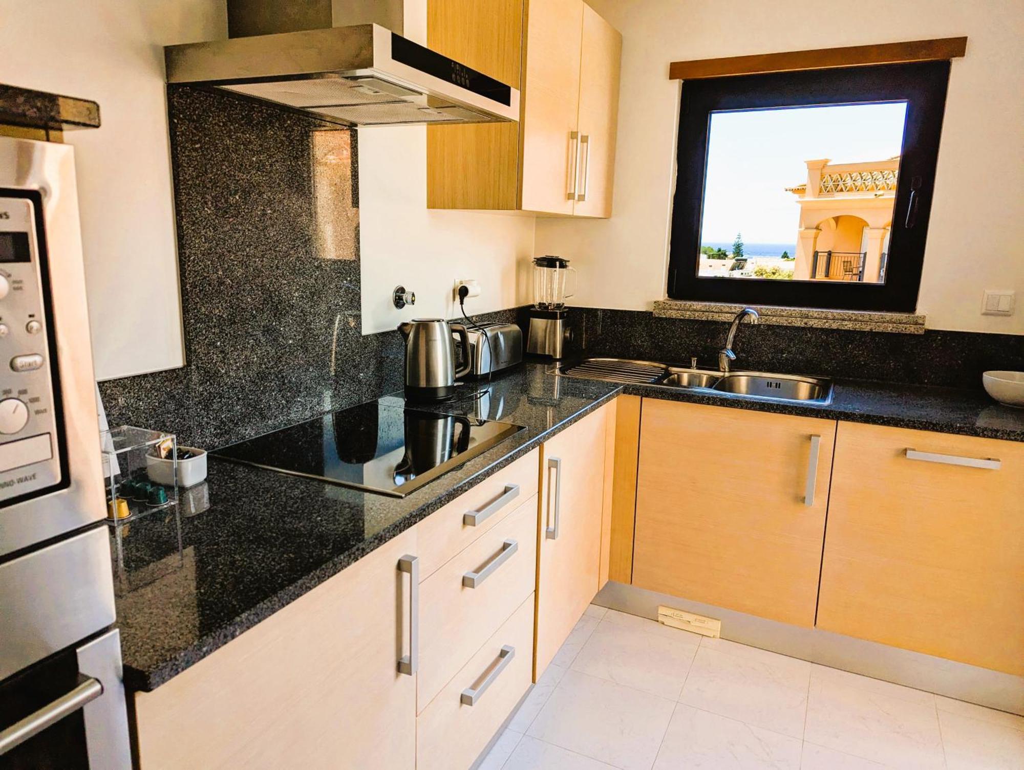 Luxury 3-Bedroom Apartment At High-End Luz المظهر الخارجي الصورة