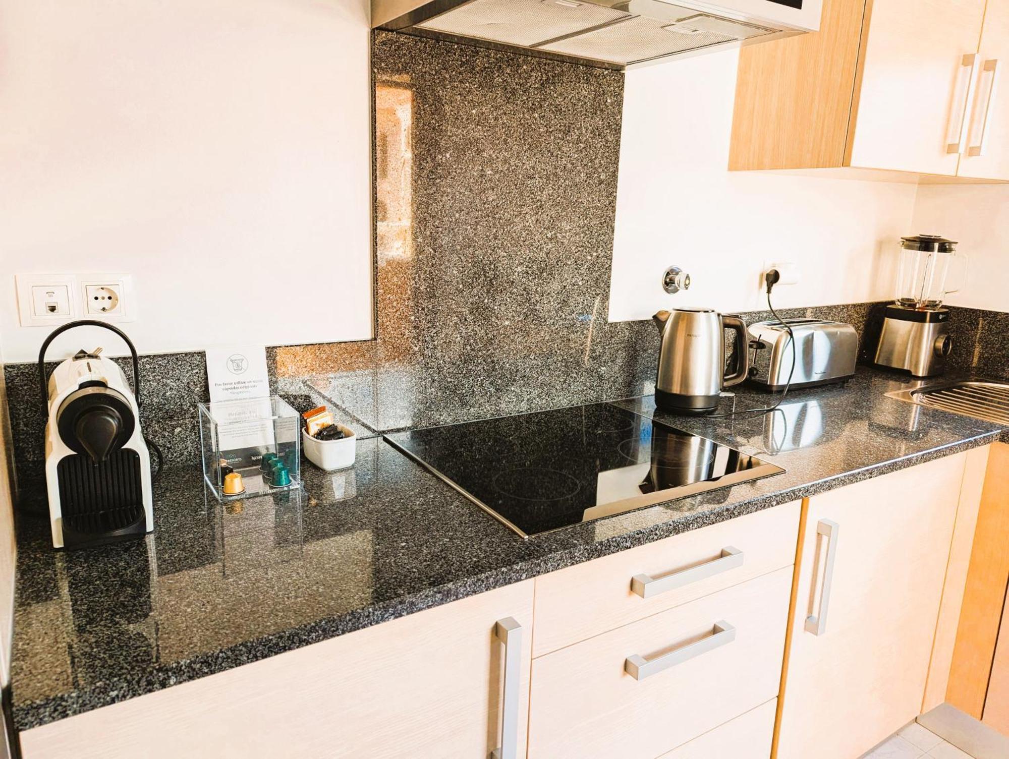 Luxury 3-Bedroom Apartment At High-End Luz المظهر الخارجي الصورة