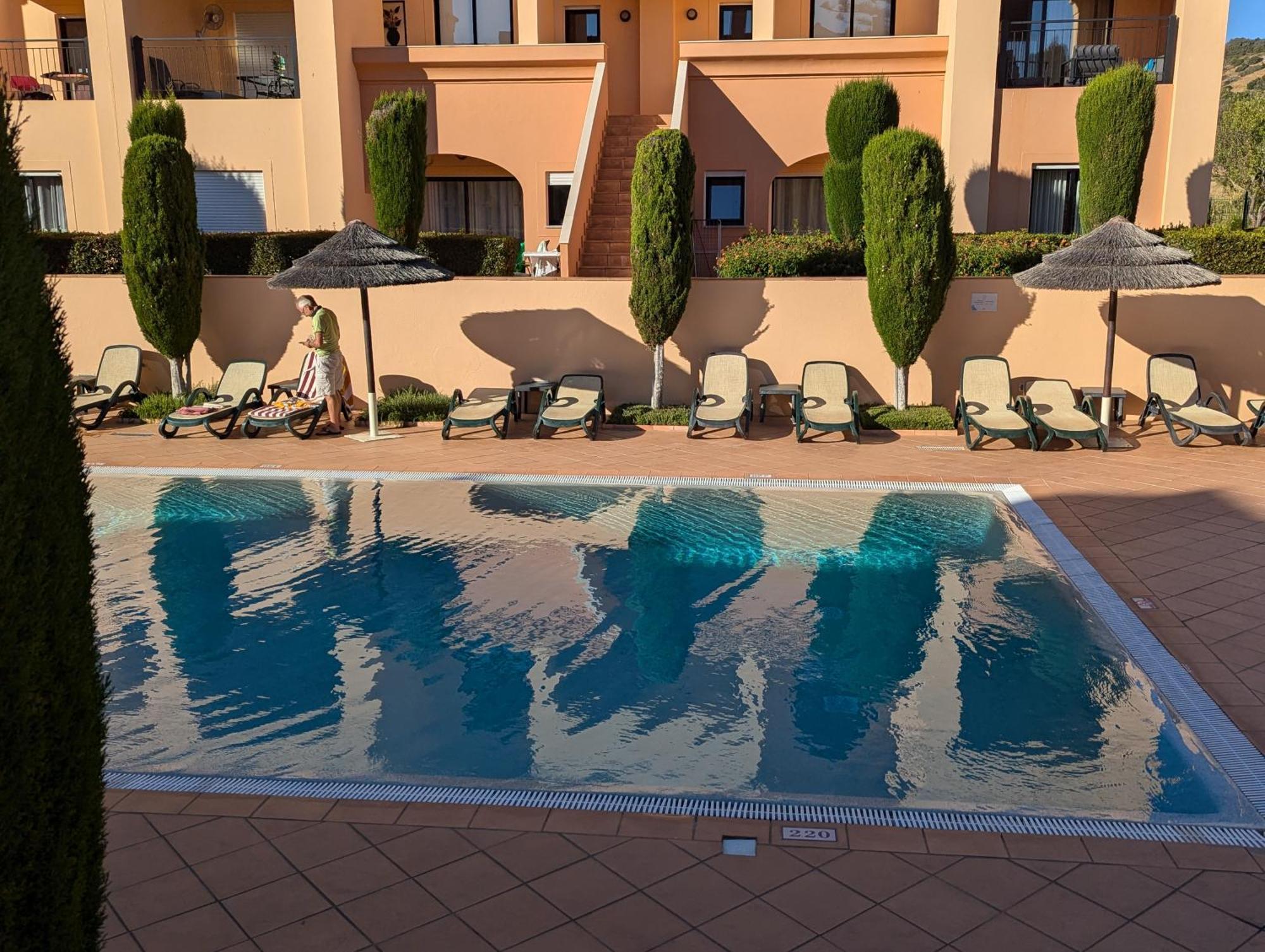 Luxury 3-Bedroom Apartment At High-End Luz المظهر الخارجي الصورة